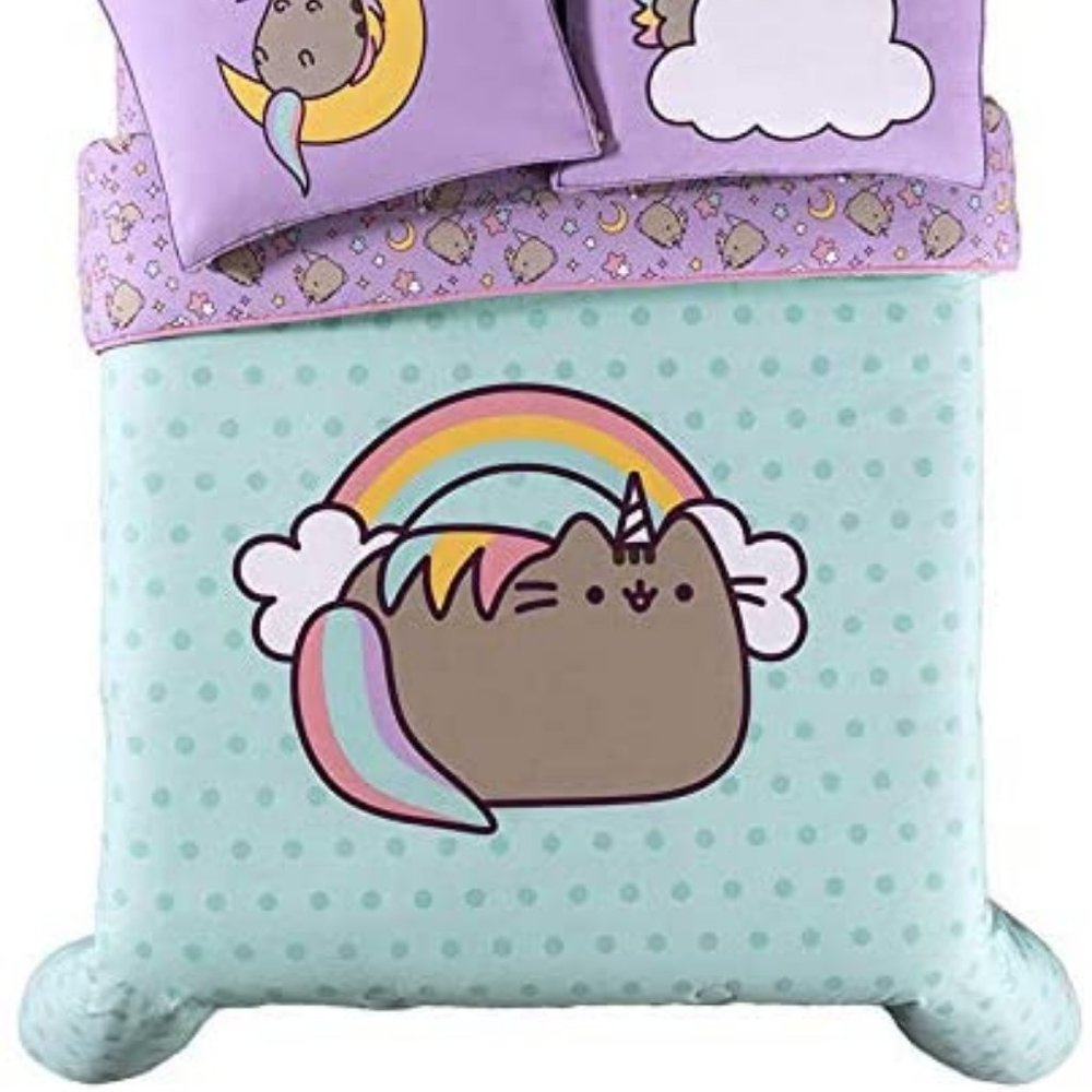 Pusheen Cat Reversible Comforter